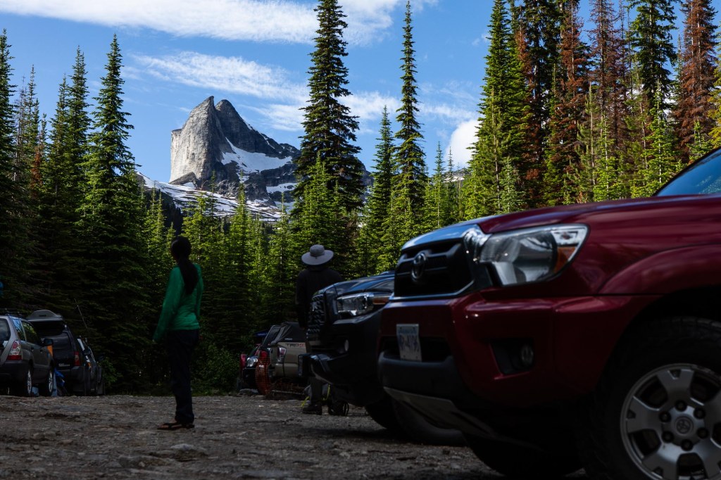 High clearance 4x4 road conditions on Bannock Burn FSR leading to Mt Gimli trailhead parking