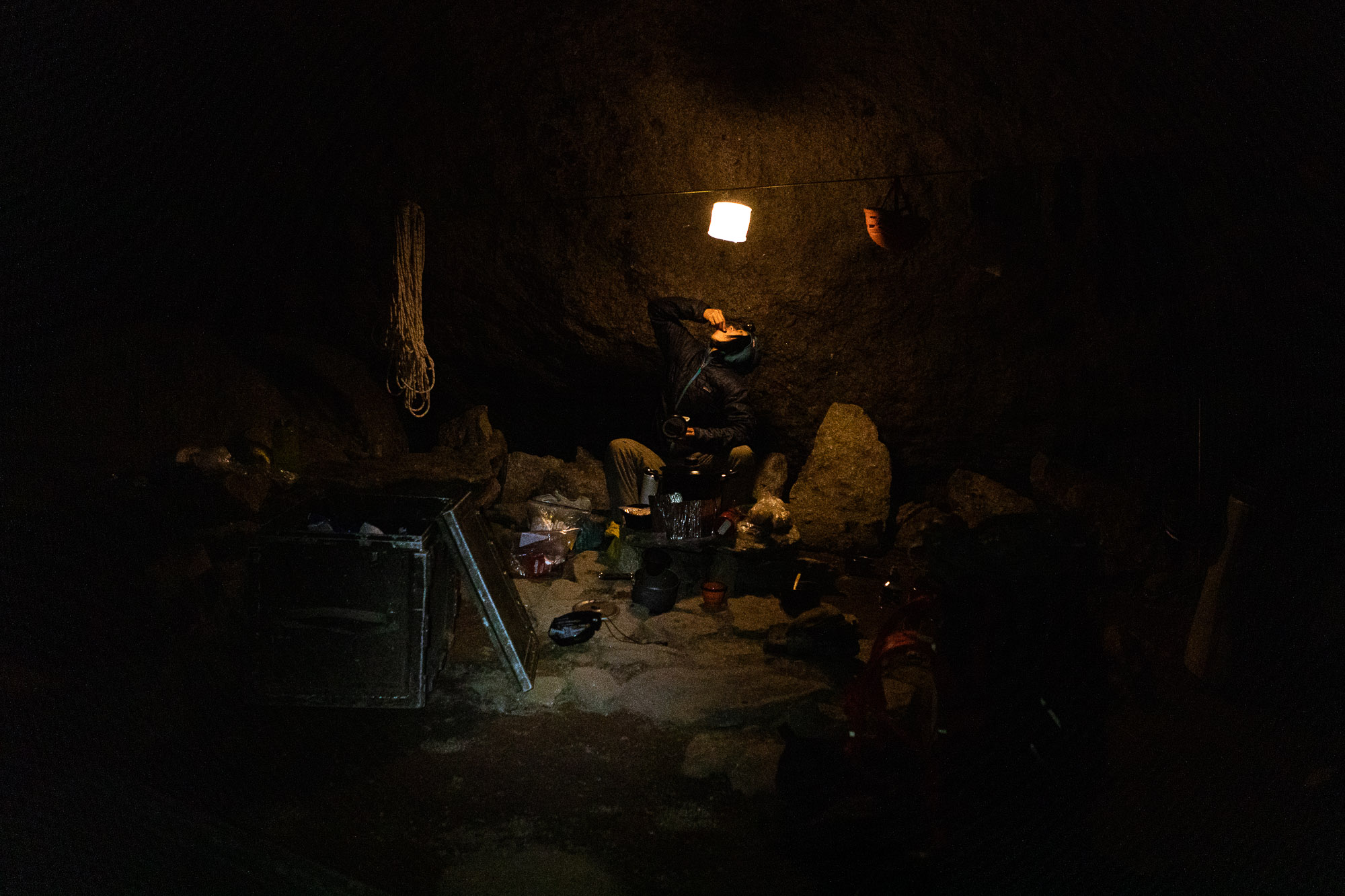 eating breakfast in dark